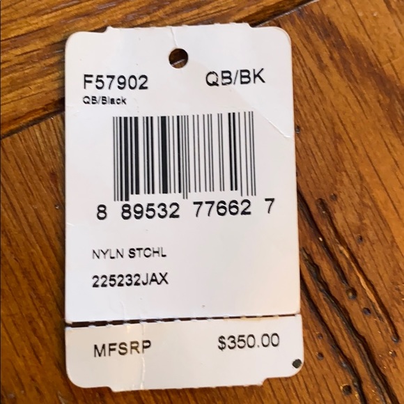 LIKE NEW!! COACH SATCHEL CROSS BODY NYLON/LEATHER - Picture 8 of 8